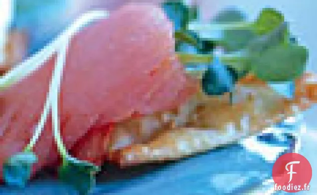 Triangles Wonton au Sésame au Saumon Fumé et au Wasabi