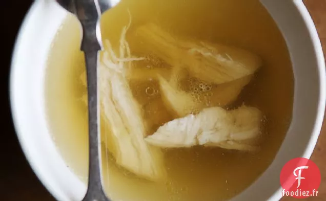 Soupe Nettoyante au Gingembre et au poulet