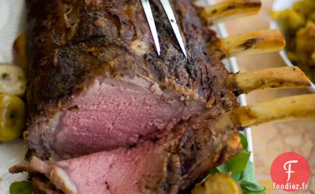 Rôti de Côte de Bœuf En Croûte de Raifort et d'Herbes