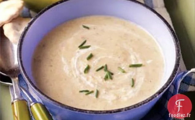 Soupe Crémeuse aux Pommes De Terre Et aux Poireaux