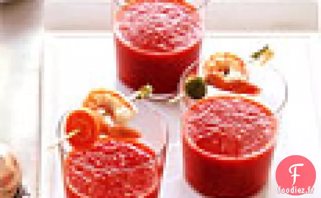 Soupe Bloody Mary aux Crevettes et Légumes Marinés