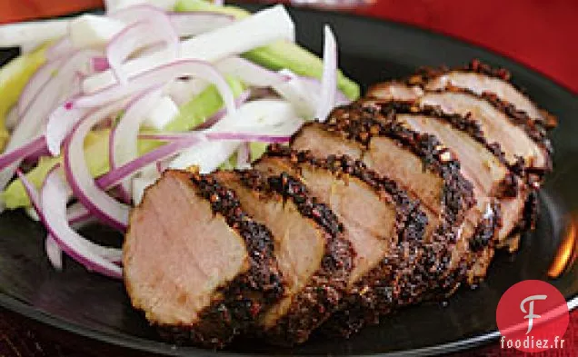 Filet De Porc Du Yucatán Avec Salade De Jicama, Avocat Et Oignon Rouge