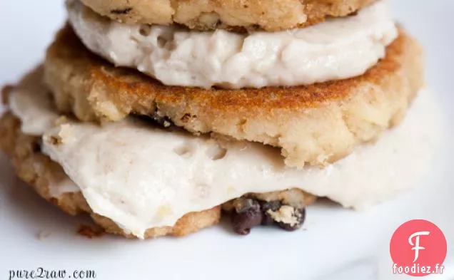 Crêpes Aux Biscuits Aux Pépites De Chocolat Végétaliennes Sans Gluten Avec Guimauve