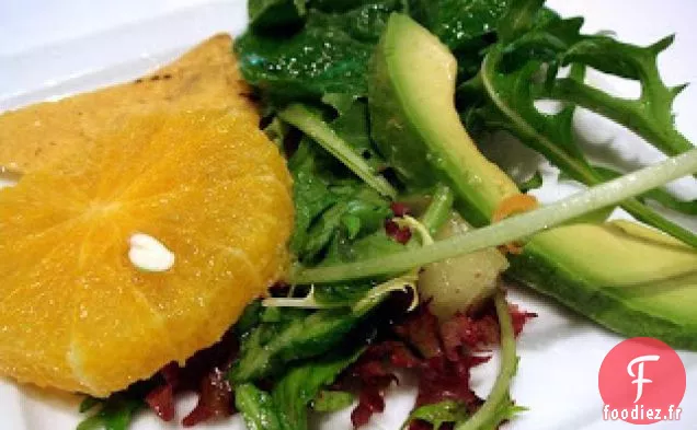 Salade Verte Mélangée À La Vinaigrette Coriandre-citron vert