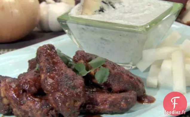Ailes Chaudes avec Sauce au Fromage Bleu et au Yogourt