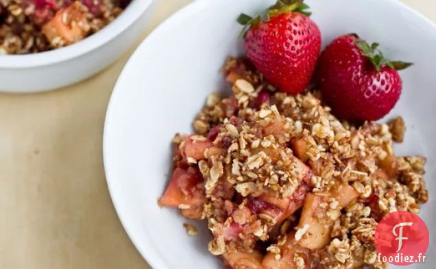 Croustillant de Petit-déjeuner aux Fraises et aux Pommes