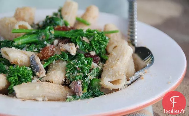 Pâtes De Rabe À La Sardine Et Au Brocoli Siciliens