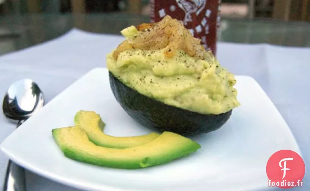 Pommes de Terre Fouettées à l'Avocat Avec Oignons Caramélisés