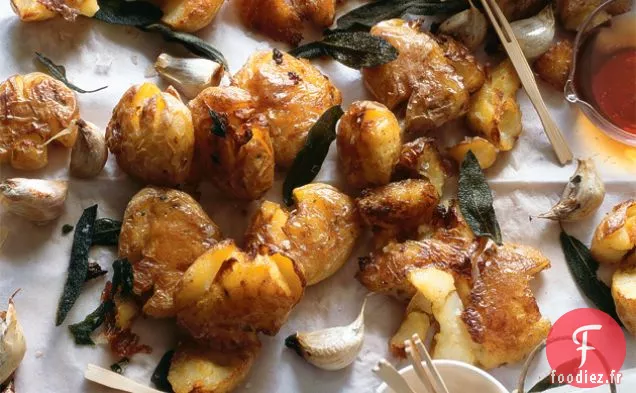 Pommes De Terre Croustillantes À L'Ail Et À La Sauge