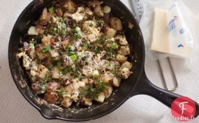 Petit-Déjeuner Brouillé Aux Œufs Et Aux Pommes De Terre