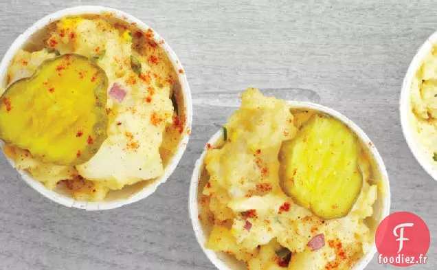 Salade De Pommes De Terre Aux Œufs Et Aux Cornichons