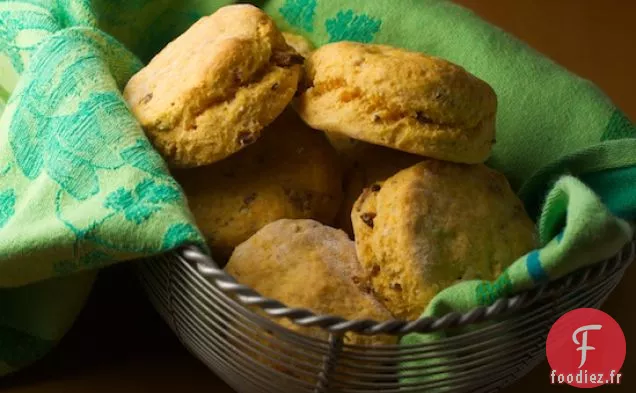 Biscuits À La Patate Douce Au Bacon Et Au Thym