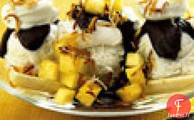Banana Split avec Sauce au Chocolat et à la Noix de Coco au Curry