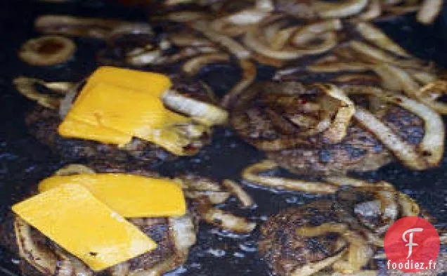 Hamburgers Aux Oignons Grillés