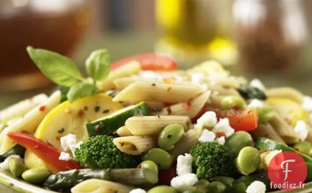 Mélange De Pâtes Aux Légumes Et Au Blé Entier