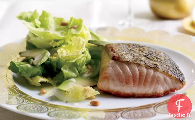 Saumon Croquant avec Salade d'Avocat