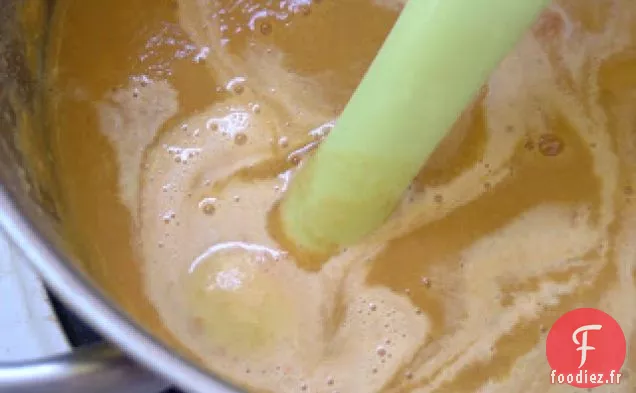 Soupe d'Igname au Curry et de Lentilles Rouges