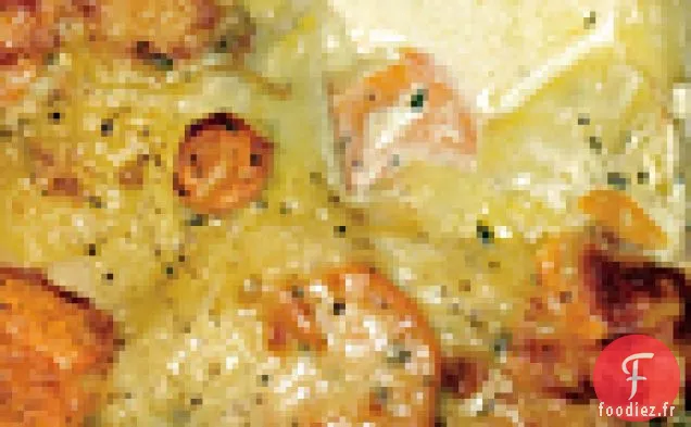 Gratin de Pommes de Terre Douces et Or du Yukon Festonné aux Herbes Fraîches
