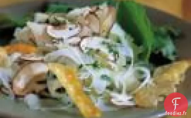 Champignons Et Fenouil Avec Chips De Parmesan