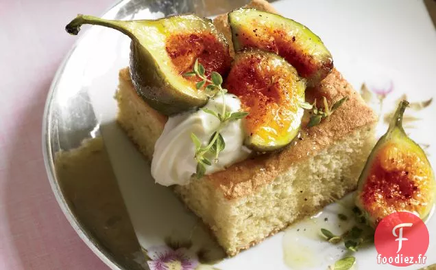 Gâteau Huile d'Olive -Thym aux Figues et Poivre Noir