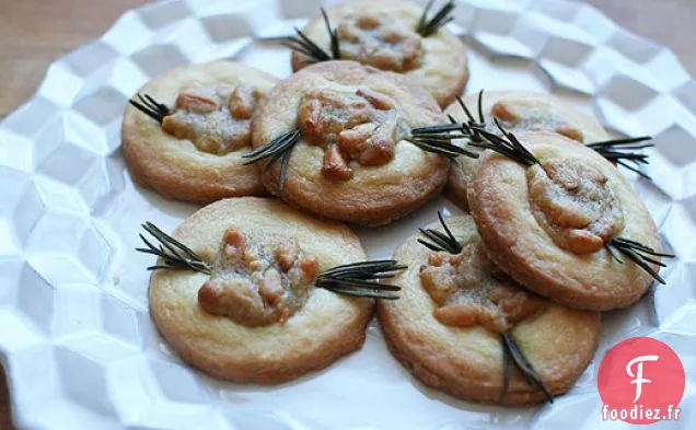 Biscuits aux Noix de Pin au Romarin