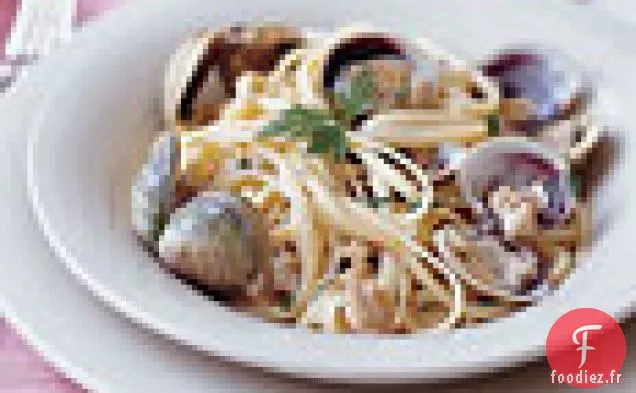 Linguine Aux Palourdes Et Herbes Fraîches