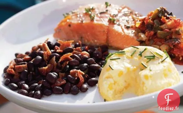 Saumon Grillé avec Salsa de Tomates Carbonisées