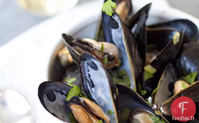 Moules Au Vin Blanc Et Aux Herbes