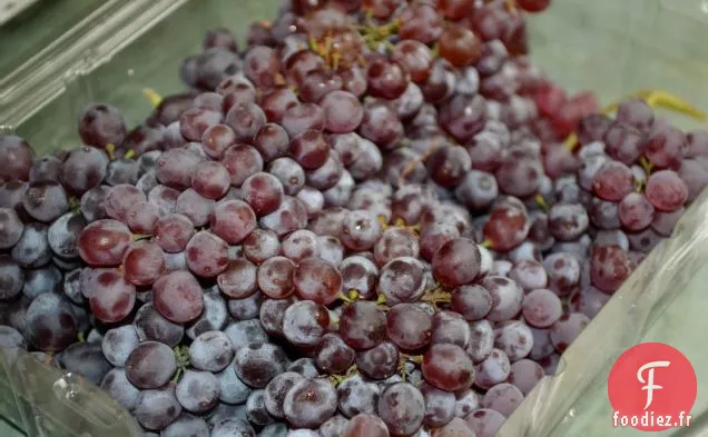 Gâteaux Au Yaourt Français Au Citron Avec Raisins De Champagne