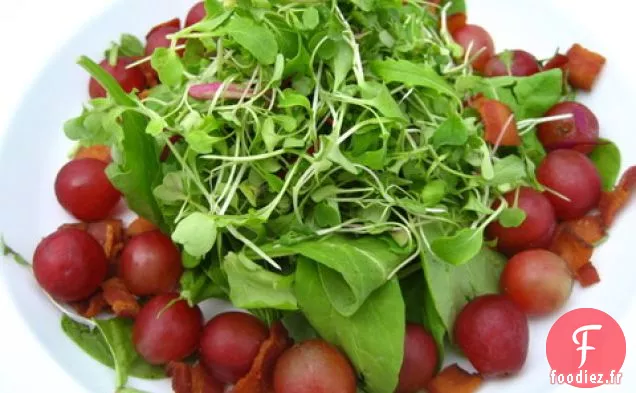 Meat Lite: Salade De Raisins Rouges, Bacon Et Pistaches À L'Échalote