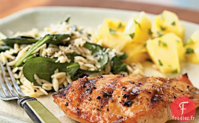 Saumon Grillé avec Glaçage Abricot-Moutarde