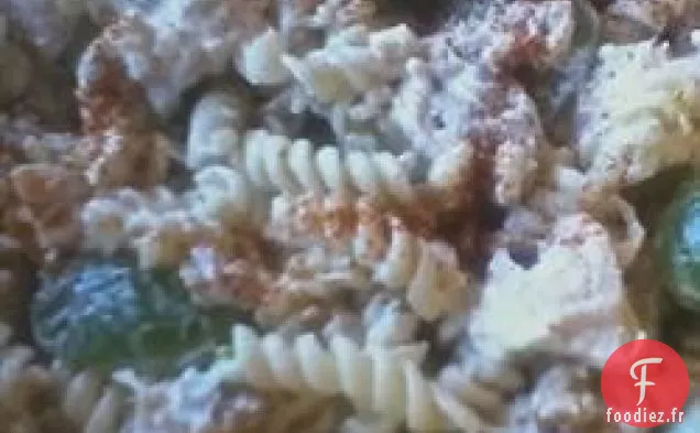 Salade de Pâtes au Poulet d'Entreprise aux Raisins