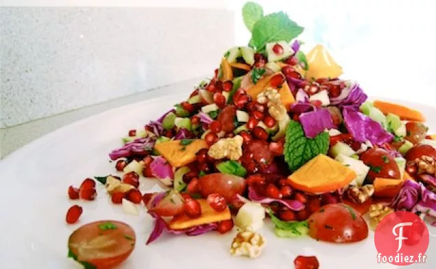 Une Salade Croustillante, Acidulée, Douce Et Fraîche Avec Des Yaourts Au Curry