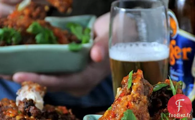 Ailes de Poulet Croustillantes Asiatiques + Recette de Sauce Chili Sucrée Épicée