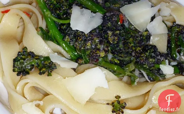 Tagliatelles Au Brocoli Germé Violet, Anchois Et Pecorino