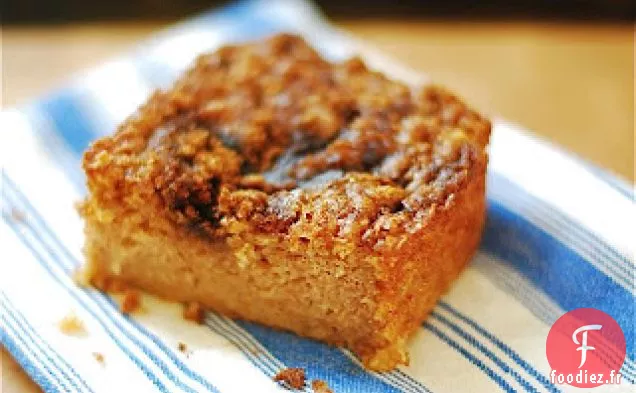 Pain Aux Pommes Avec Garniture De Sucre À La Cannelle