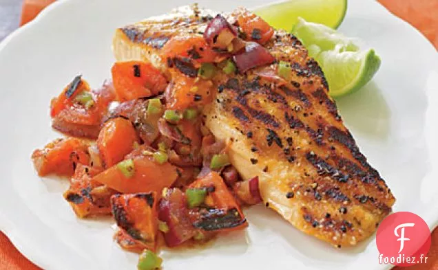 Saumon Grillé avec Salsa de Tomates Fumées