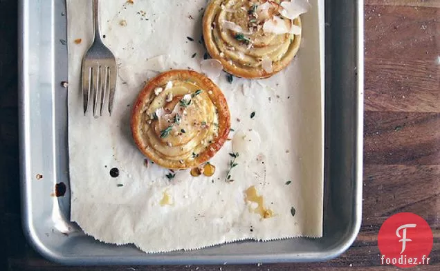 Tartelettes Aux Pommes Et Au Fromage De Chèvre Au Miel De Thym