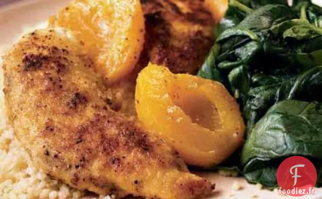 Tenders de Poulet aux Abricots et Épinards Sautés