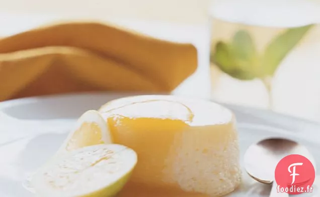 Gâteaux au Pudding au Citron avec Sauce aux Abricots