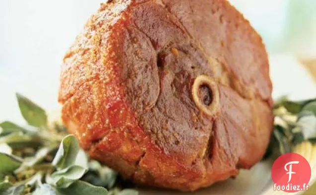 Jambon en Croûte de Gingembre à la Sauce Abricot-Moutarde