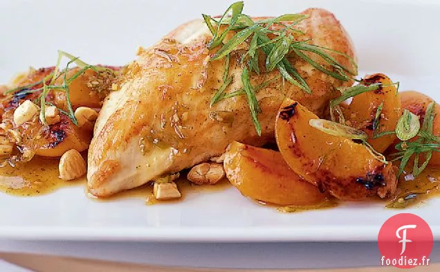 Poulet aux Abricots Frais, Gingembre et Amandes Concassées