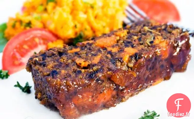 Pain De Jardin Végétarien Avec Glaçage À l'Érable Et À l'Abricot