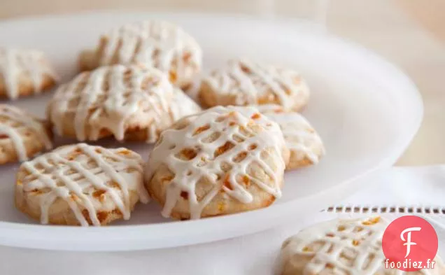 Biscuits aux Abricots et aux Noix avec glaçage à l'Amaretto