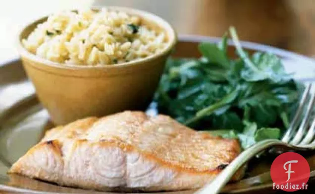 Saumon Glacé au Miel et au Gingembre avec Salade de Roquette