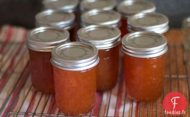 Confiture D'Abricots Aux Noyaux, Épices Et Bourbon