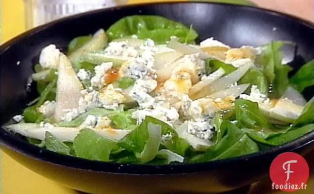 Salade de Roquette à la Poire, Fromage Bleu et Vinaigrette aux Abricots