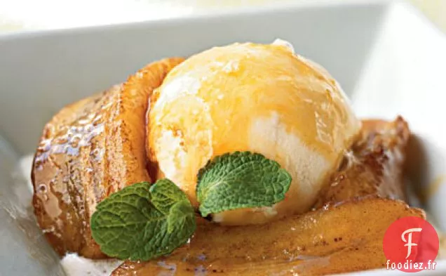 Bananes au Beurre Doré à la sauce Orange-Brandy