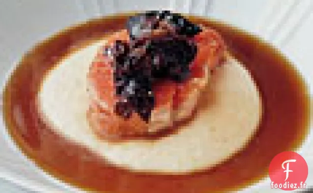 Saumon à Peine Cuit avec Polenta au Parmesan et Consommé aux Champignons