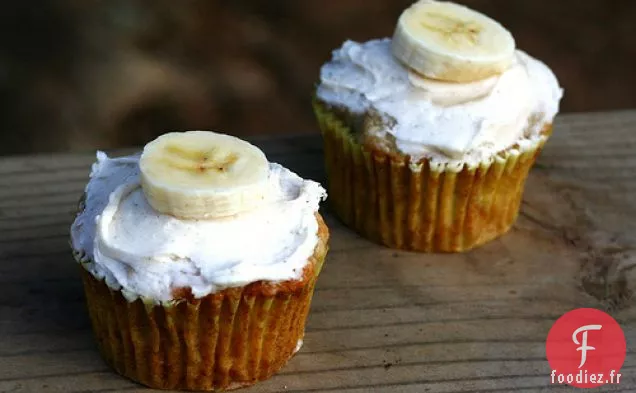 Cupcakes À La Banane Avec Glaçage Au Miel Et À La Cannelle